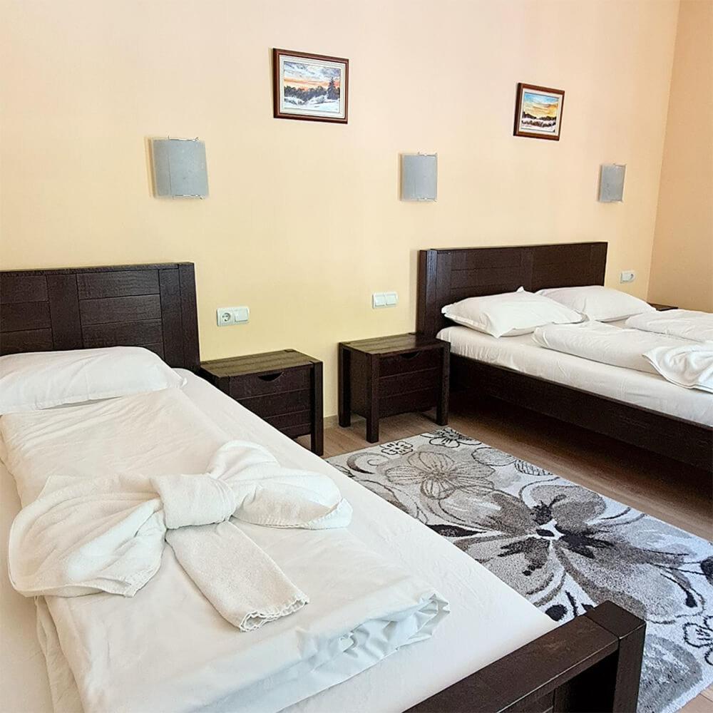Family Hotel Chiflik Hills Zimmer foto